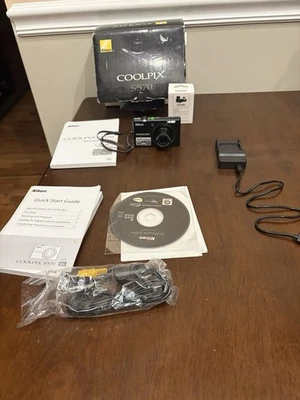 Nikon Coolpix S570 12MP Digital Camera Black Point Shoot Battery Charger Tested  - Image 1 of 4