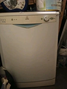 Lavastoviglie Indesit - Imagen 1 de 1