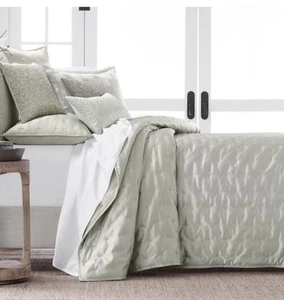 Hudson Park Collection Nouveau King Quilted Coverlet Silver - Bild 1 von 3