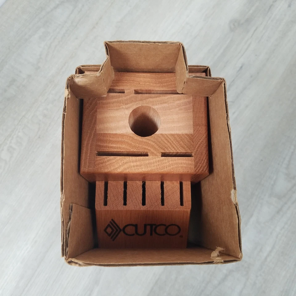 Cutco 10 Slot Oak Knife Block for Essentials Set Holds 5 Steak Knives