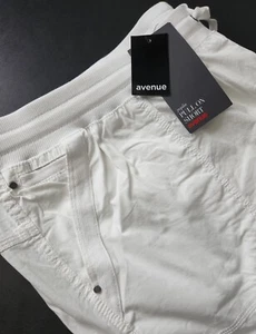 NWT Avenue Poplin Pull On Shorts 26 White Pockets Stretch Cotton Drawstring Plus - Picture 1 of 9