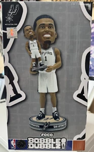 VICTOR WEMBANYAMA San Antonio Spurs Dubblz Bobblehead FOCO ROOKIE NUOVO SENZA SCATOLA! - Foto 1 di 1