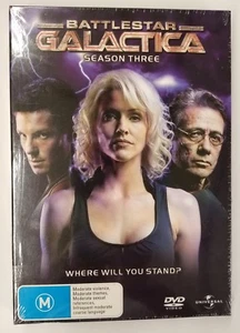 Battlestar Galactica (2004): Season 3  - Picture 1 of 2