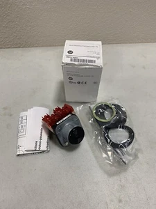 Push Button Alen Bradley 800TC-A2D2 800TCA2D2 - Picture 1 of 5