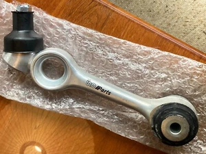 URO Front Driver RH Right Upper Control Arm/Ball Joint Assembly W116 W123 - Bild 1 von 2