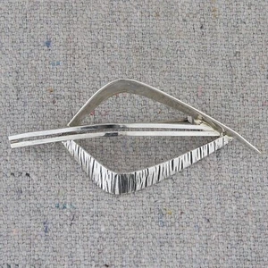 Mid Century German Modernist Atomic Abstract 835 Silver Minimalist Leaf Brooch - Picture 1 of 7