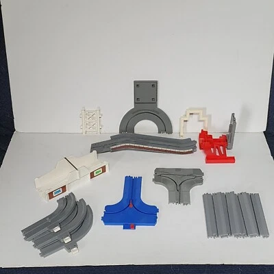 Lote de 15 piezas de repuesto Tomy Big Loader Track Foto 1 de 4