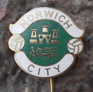 Vintage Norwich City FC Fußballverein England Castle Löwe Motiv NFFC Pin Abzeichen - Bild 1 von 2