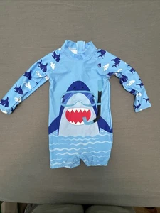 Jungen Hai Einteiler Langarm Badeanzug Größe 90 oder 2T - Bild 1 von 7