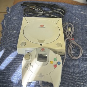 Sega Dreamcast HKT-3020 Console Bundle w/OEM Controller Cables Working!