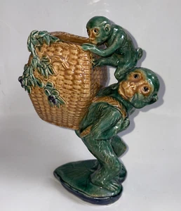 Vintage~ MAJOLICA 9.5" MONKEYS WITH BASKET JARDINIERE FIGURINE~Excellent Cond. - Picture 1 of 5