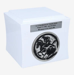 Wooden Urn with Rodeo Motif - Bild 1 von 10