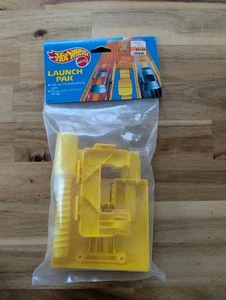 Nuevo Hotwheels Launch Pak 1986 paquete raro sin abrir doble puerta de arranque y abrazadera - Imagen 1 de 5