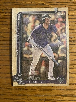 2025 Topps Nolan Jones Wood Grain Parallel SP /25 Case Hit #407 Rockies - Image 1 of 3