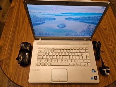 Sony Vaio NW-20SF_S Intel T9300 2.5Ghz 500GB HDD 7200RPM 4GB RAM - Image 1 of 4
