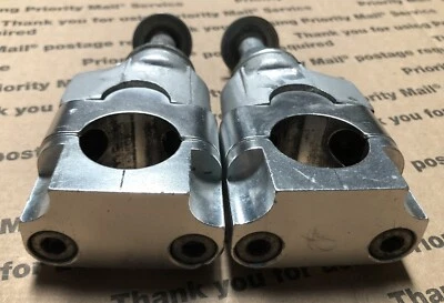 Kawasaki KX 125/250/500.  Adaptadores de 7/8 a 1 1/8 bar - Imagem 1 de 4