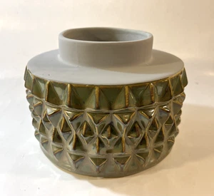 Geometrische Keramik Vase Grün Gold Strukturiert Modern Deko Akzent Wohndeko - Bild 1 von 7