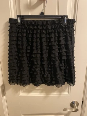 Xhilaration L Falda Juniors Grande Negra Forrada con Volantes Minifalda Elastizada Lg Foto 1 de 4