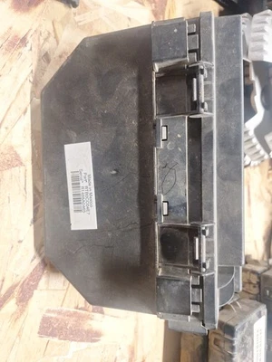 Dodge Grand Caravan 2008 2009 caja de fusibles relé control caja de fusibles OEM RTB0CC04E7 Foto 1 de 3