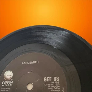 Aerosmith - Janie's Got A Gun - 7" Vinyl Single [NM/EX] 1989 Geffen GEF 68 A1/B1 - Picture 1 of 10