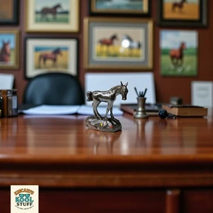 Horse Figurine Vintage Cast Iron Paperweight with Felt Bottom - Picture 1 of 12