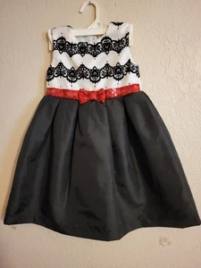 Mädchen Kleid Penelope Mack Größe 4T schwarz/weiß Glitzer rotes Band gebraucht - Bild 1 von 5