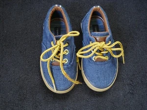 Tommy Hilfiger Toddler Blue Denim Sneakers Size 6 NEW - Picture 1 of 11
