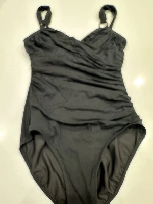 Traje de baño Dana Buchman talla 10 negro de una pieza acanalado anillo plata detalles Foto 1 de 4