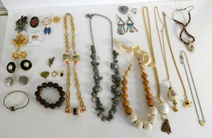 Lot of Mixed Jewelry 23 Pins Necklaces Earrings Bracelets & Ring - Picture 1 of 9