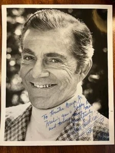 EXCEPTIONAL VINTAGE 8 X10 INSCRIBED PHOTO BY LEGENDARY ACTOR DANA ANDREWS - Picture 1 of 3