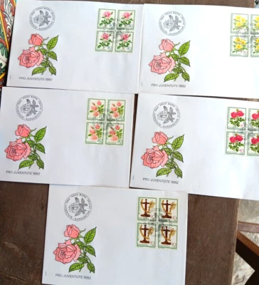 Switzerland 1982 FLOWERS PRO JUVENTUTE COMPLETE SET BLOCKS CACHET 5 FDCS UNADDR - Image 1 of 2
