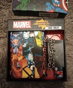 Marvel Limited Edition Keychain Trifold Wallet - Picture 1 of 4