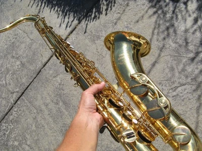 Saxofón tenor Yamaha Advantage TS1 necesita trabajo menor Foto 1 de 4