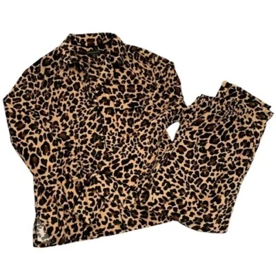 Donna Karan Conjunto Pijama Terciopelo Estampado Leopardo Talla Grande  Foto 1 de 4