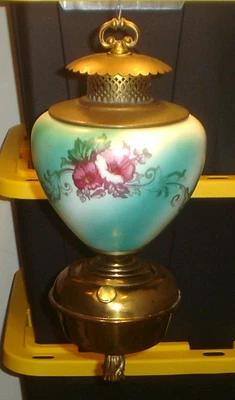 Luminária de teto antiga floral de vidro e latão (sem fiação) - Imagem 1 de 4