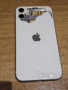 iPhone 11  - Foto 1 di 3