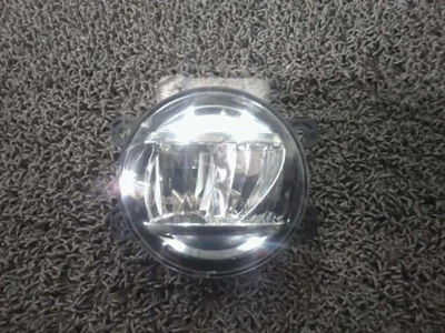 Faro antiniebla derecho SUBARU Impreza 2021 3BA-GK7 [usado] [PA103818129] Foto 1 de 3