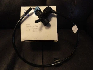 GM PART # 19181876 Anti Lock Brakes Speed Sensor *NEW IN PACKAGE* - Picture 1 of 2
