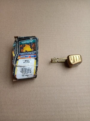 100-35 Walker Products Carburetor Float for Chevy Olds Suburban SaVana Blazer - Image 1 of 4