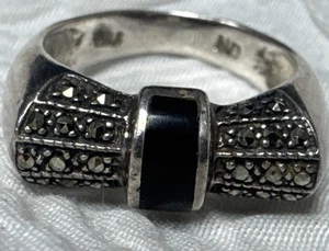 Vintage Sterling Silver 925 Black Onyx Marcasite Bow Ring Size 9 5Grams - Picture 1 of 11