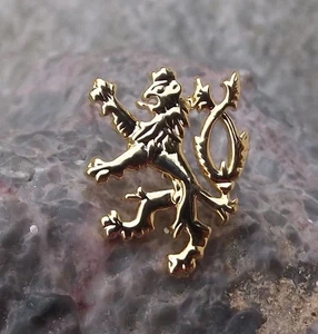 Czechia Czech Republic Rampant Lion National Coat of Arms Pin Badge - Picture 1 of 2