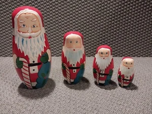 SET OF 4 NESTING DOLLS WOODEN SANTA CLAUS CHRISTMAS - Picture 1 of 11