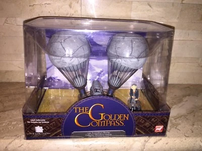 THE GOLDEN COMPASS LEE SCORESBY'S AIRSHIP VEHICLE CORGI - Image 1 of 4