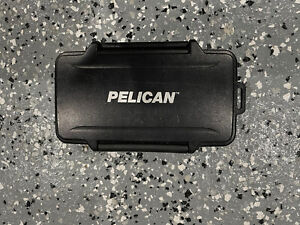 Pelican 0915 SD Memory Card Case (Black) Great Used Condition