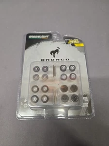 Greenlight 1/64 FORD BRONCO - Wheel & Tires Set Series 5 - Picture 1 of 6
