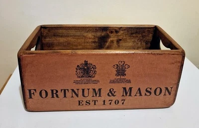 Fortnum And Mason Wooden Vintage-Style Box With Handle F & M New Small 26cm Long - Image 1 of 2