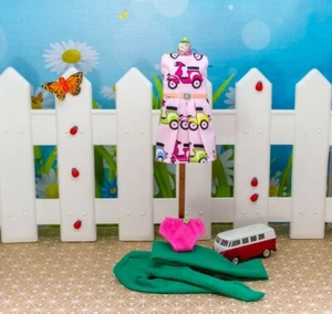 Vestido rosa estilo retro años 70 con estampado de scooters para muñeca Blythe - Foto 1 di 6