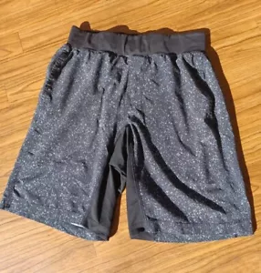 Lululemon Men's Size Small Gym Activewear Shorts 9" Inseam Black Camo - Picture 1 of 11