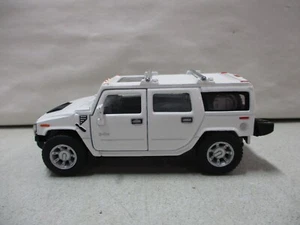 Kinsmart 2008 Hummer H2 SUV 1/40 - Picture 1 of 6