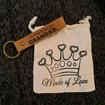 Chaveiro personalizado marrom vintage estilo bronze couro bovino presente masculino  - Imagem 1 de 4